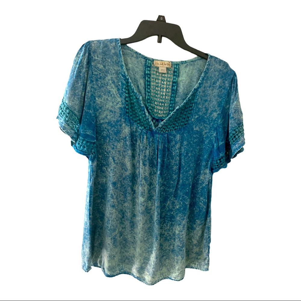 Live and Let Live Blue Shirt Size Medium
